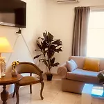 Elegante