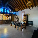 La Casita De Arriba