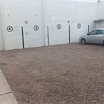 Apartamentos Willy - En Zona Residencial Con Estacionamiento
