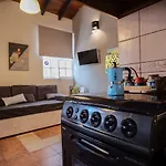 Leonidas Design Loft