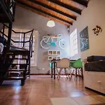 Leonidas Design Loft