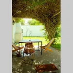 Big beautiful house with garden in 5ta Sección neighbourhood