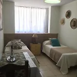 Acogedor monoambiente , en el centro de mendoza .