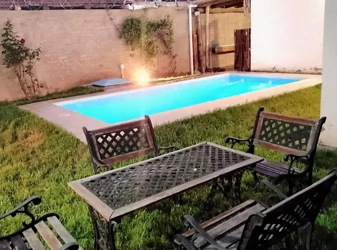 Casa En Mendoza Con Piscina