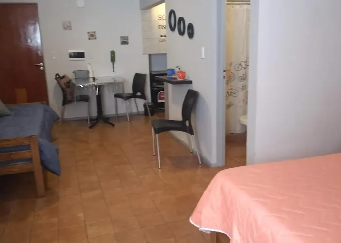 El Racimo, lodge