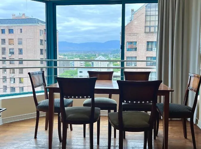 Lujoso Departamento En La Mejor Ubicacion De La Ciudad De Mendoza Con Vista A La Montana