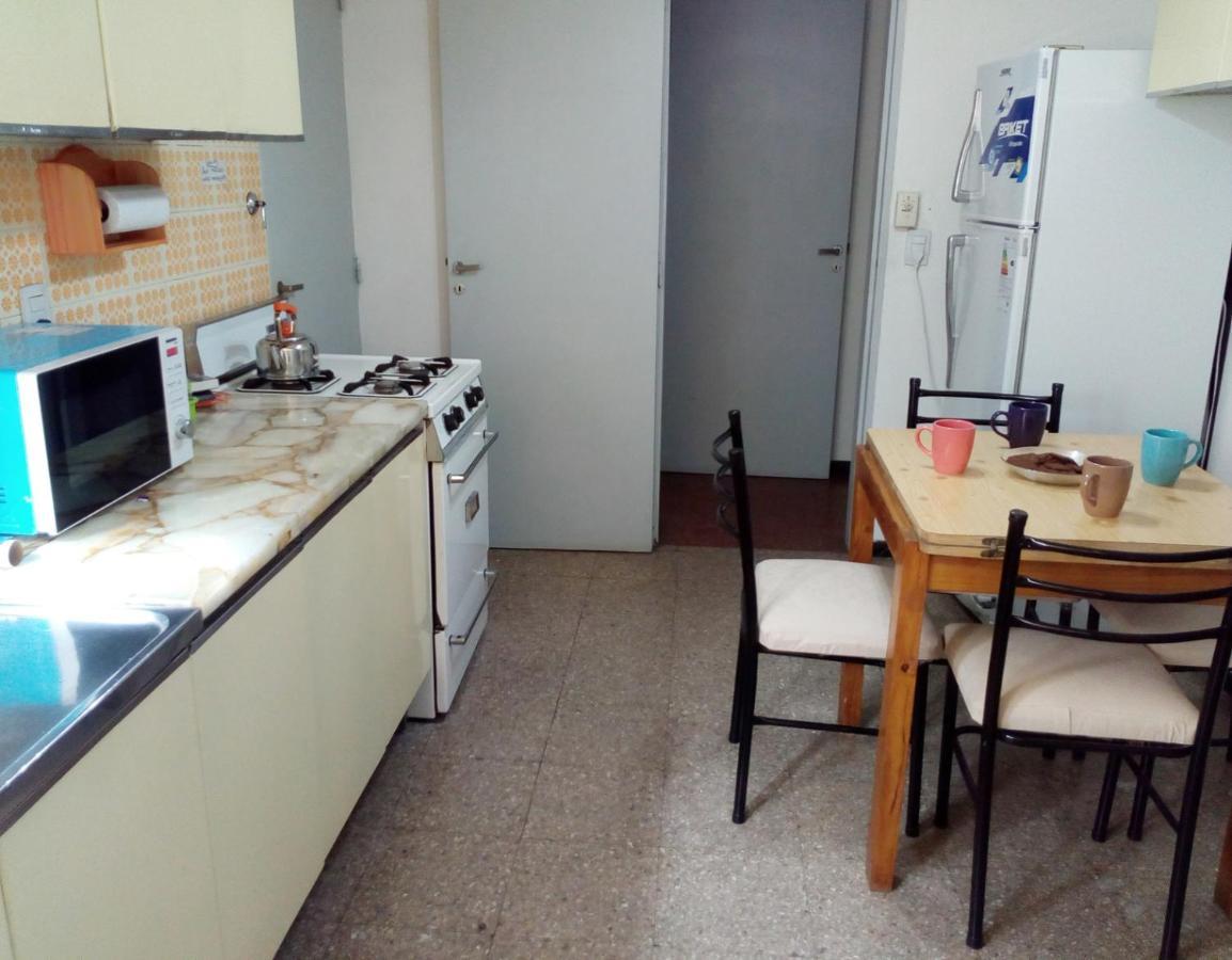 Departamento Amplio En La Mejor Zona De Mendoza.