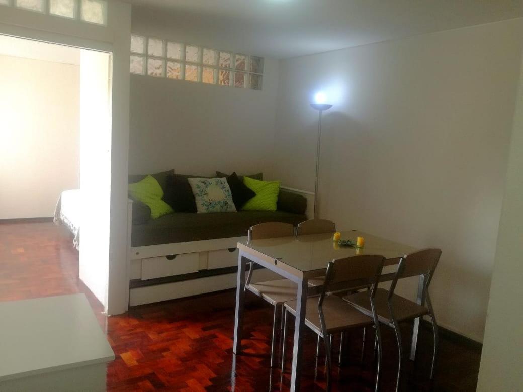 Acogedor Departamento Frente Al Parque Civico