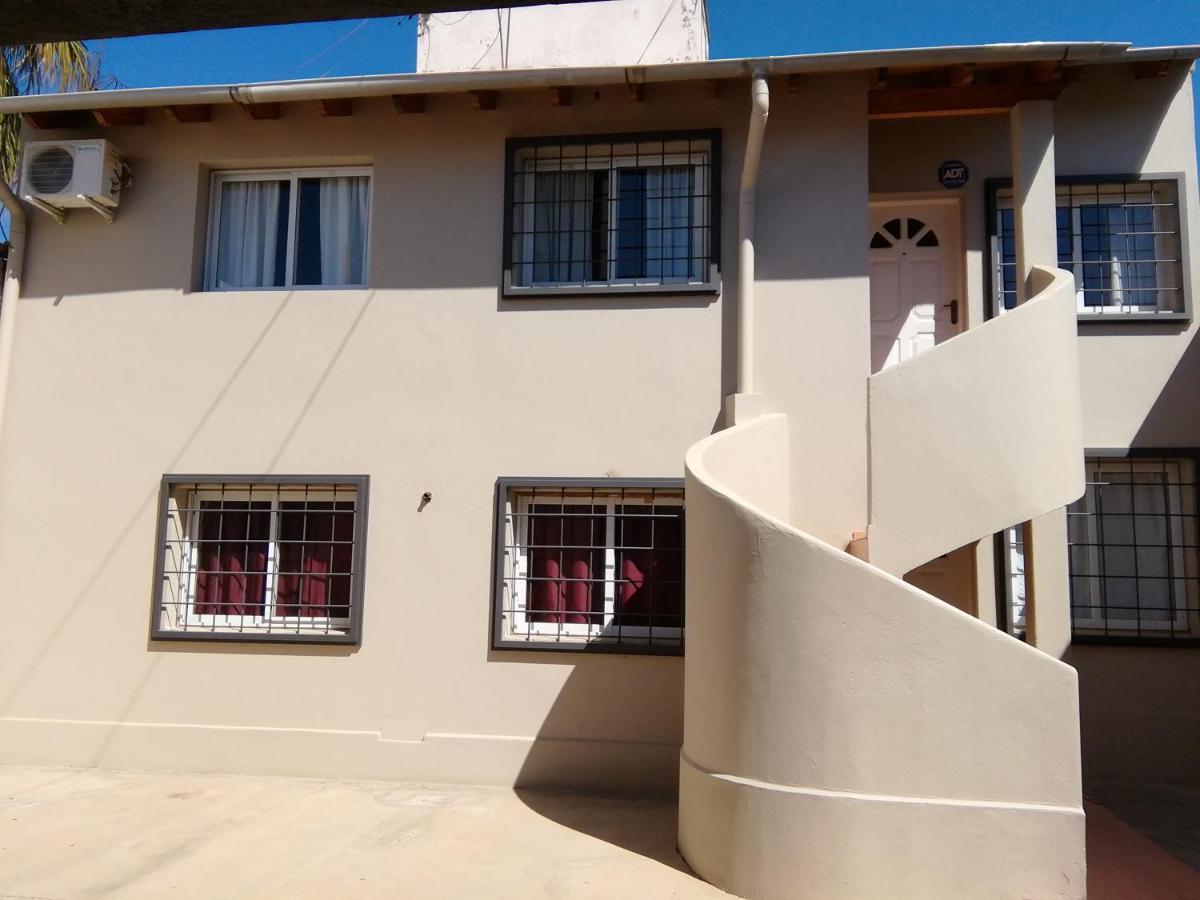 Ana & Parking Apartamento Mendoza