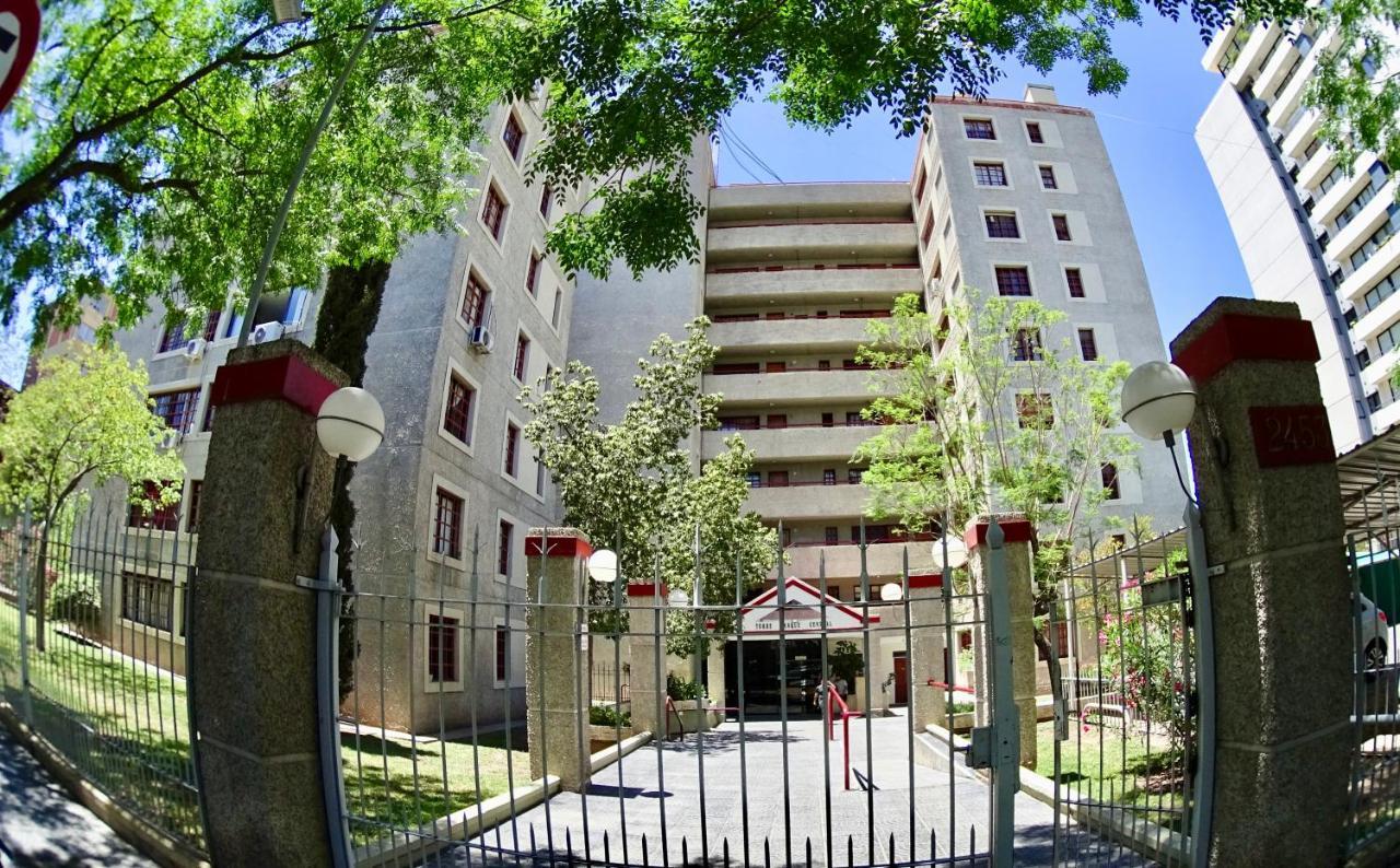 Torres Del Parque Apartamento