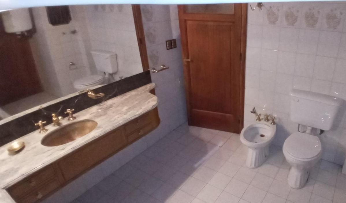 Casteleyhost Hostal *