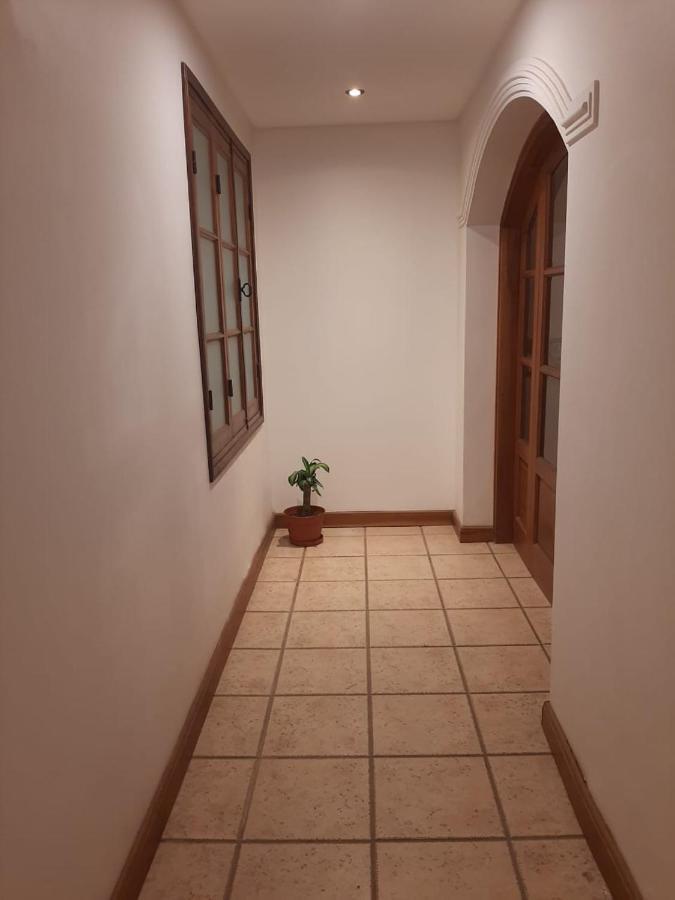 Casa Frente Al Parque San Martín Zona Residencial Сasa de vacaciones Mendoza