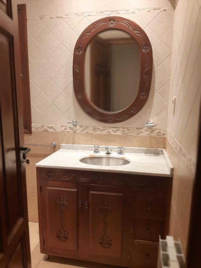 Casa Frente Al Parque San Martín Zona Residencial