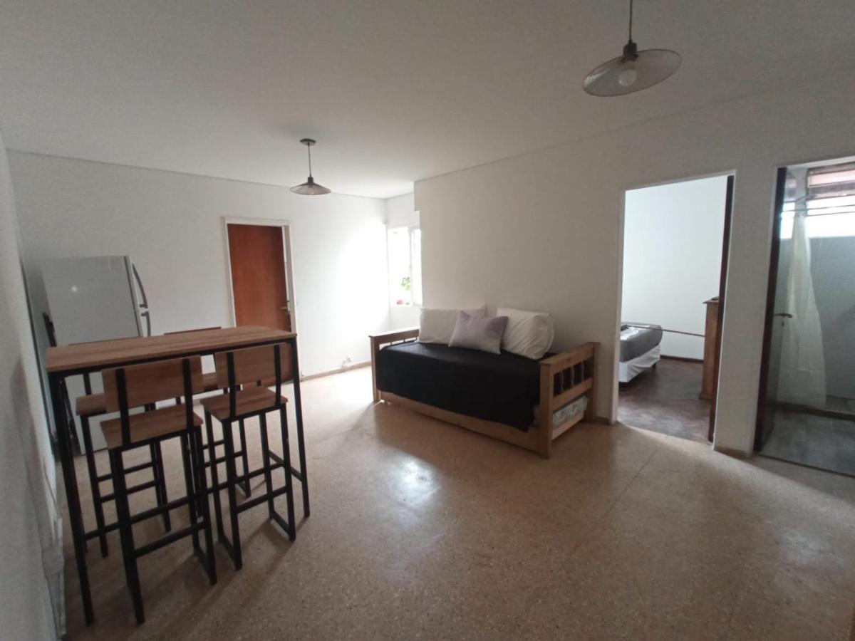 Les Petters Pedro Molina Apartment
