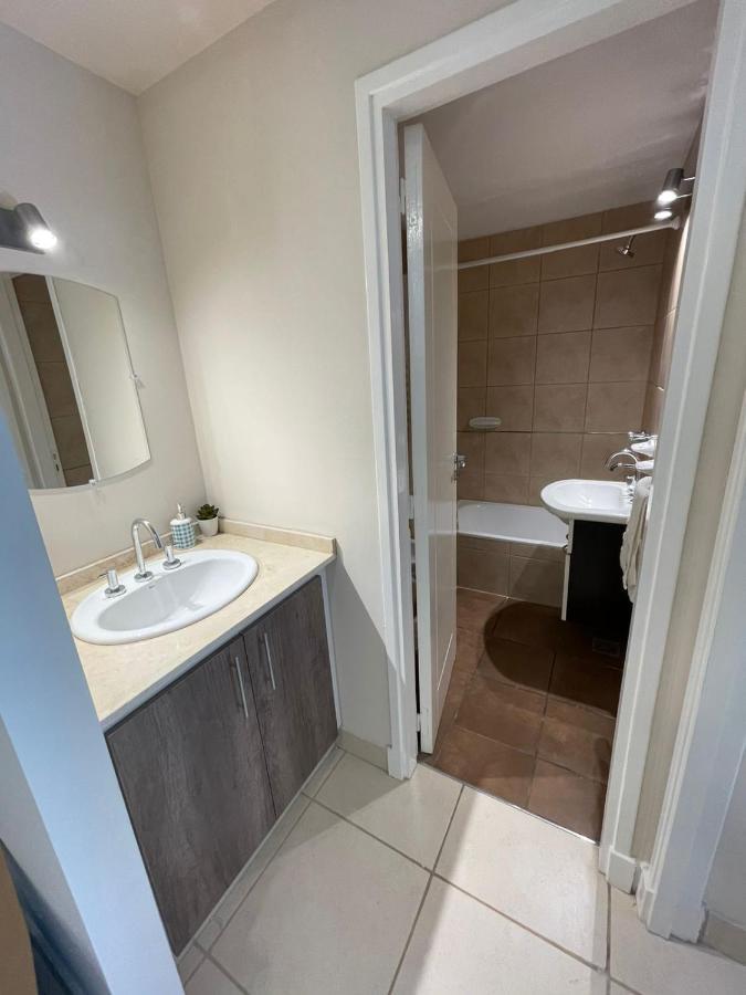 Moderno Y Amplio Departamento Con Cochera Apartment *