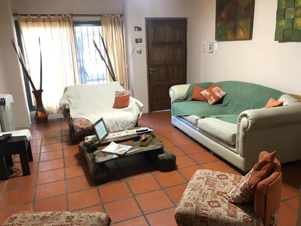 Casa Amplia En Godoy Cruz