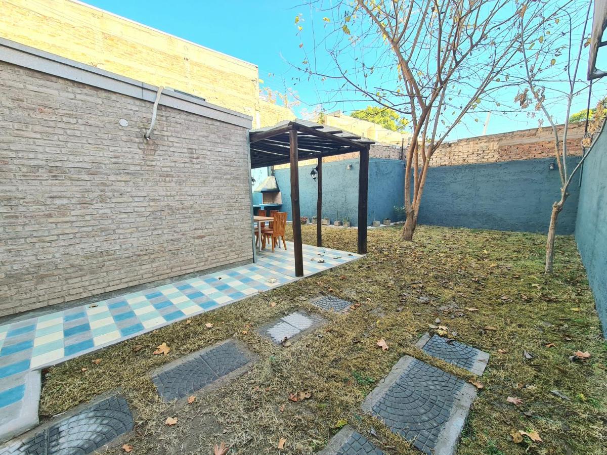 Сasa de vacaciones Modern House With Garden Close To Arístides Mendoza