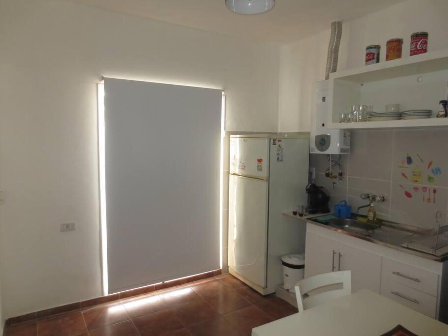 Lo De Piti. Excelente Ubicacion, Calido Y Luminoso Apartamento Mendoza