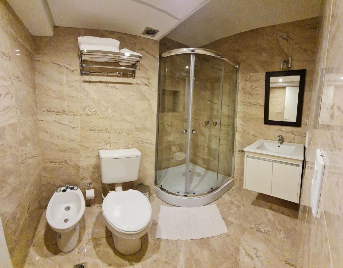 Departamento Monoambiente, A Metros De Peatonal Sarmiento *