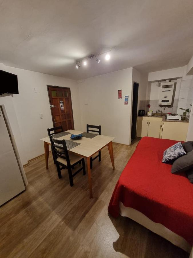Departamento En Pleno Centro De Ciudad De * Mendoza