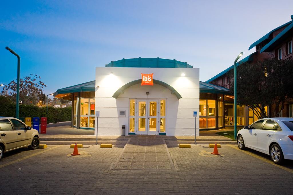 Ibis Mendoza Villa Nueva (Mendoza)