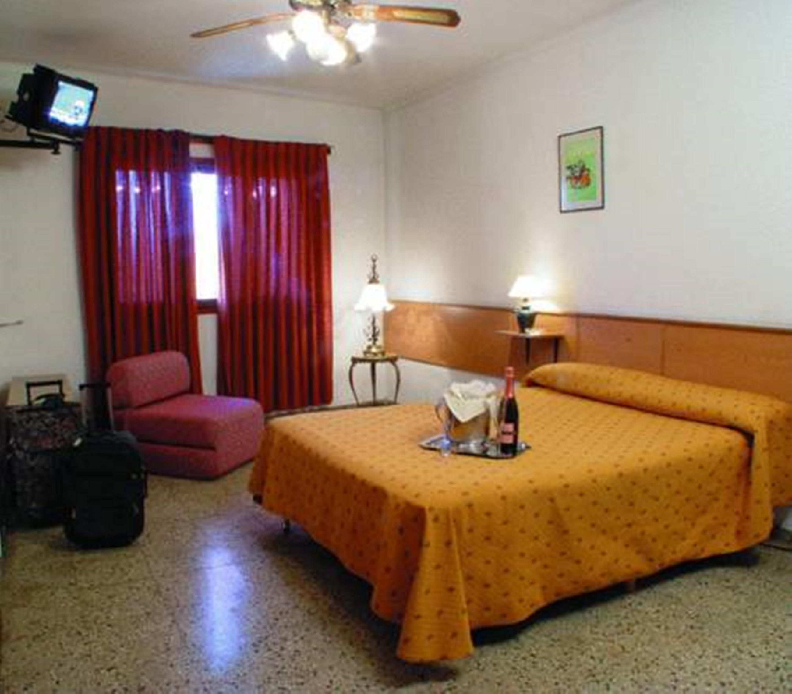 Hotel America Mendoza