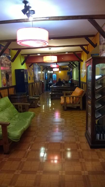 Hostal Campo Base Youth