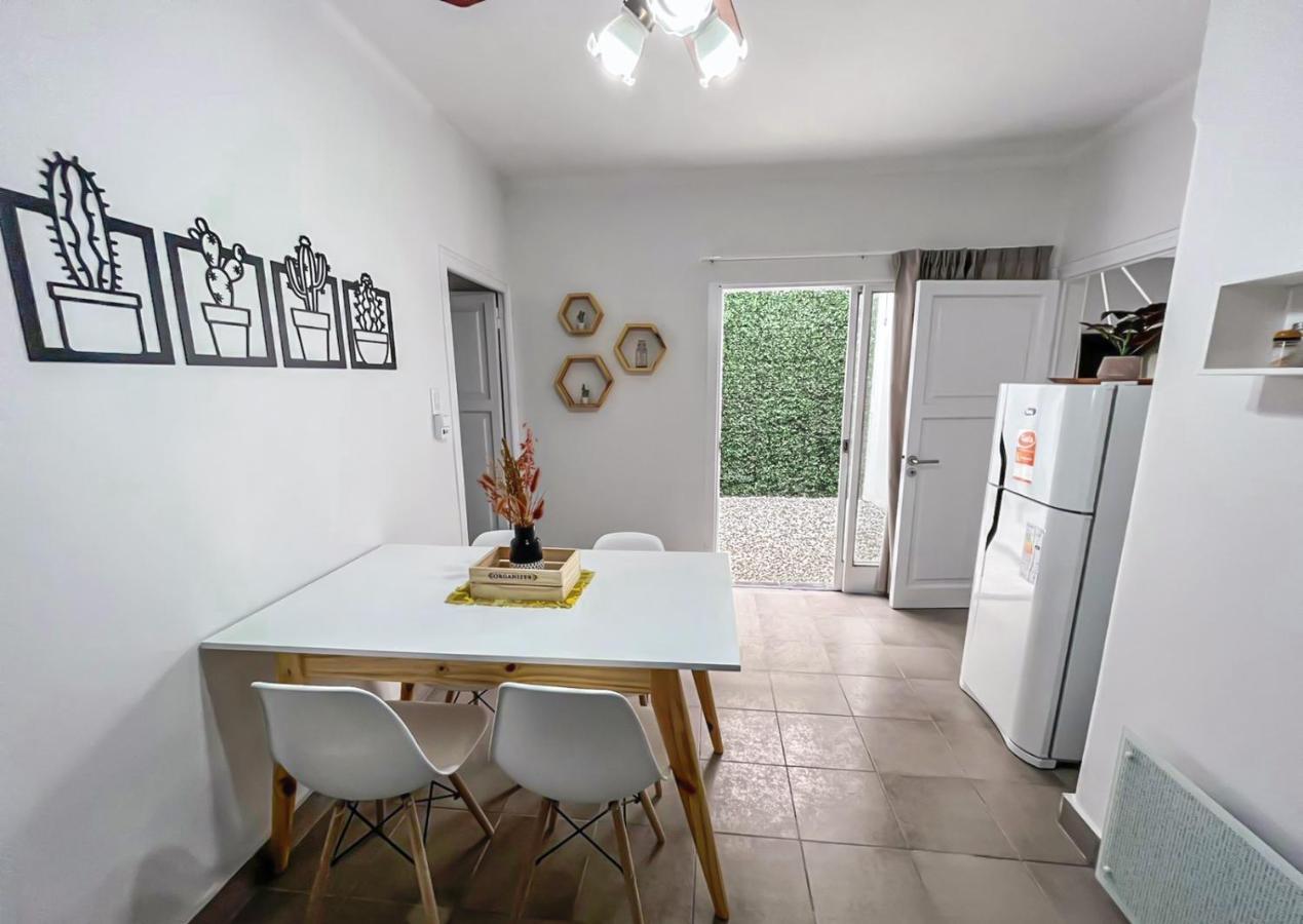 Hermosa Casa Estilo Nordico En Tranquilo Barrio Centrico * Mendoza