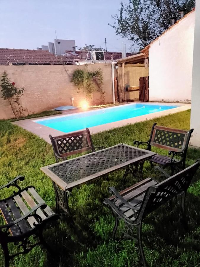 Casa En Con Piscina * Mendoza