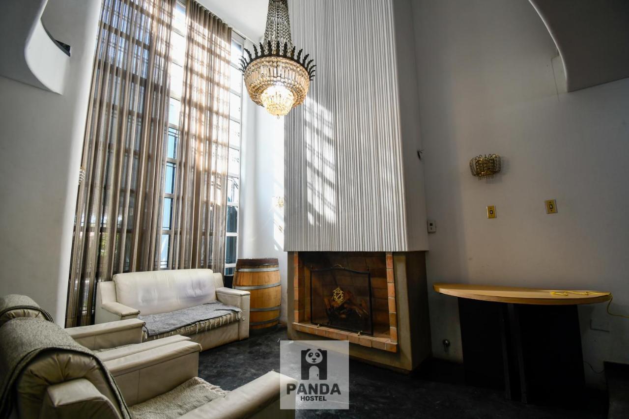 Panda * Mendoza