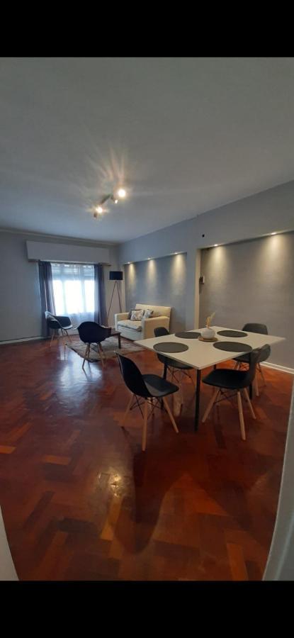 Apartamento Departamento Lavalle 352 *