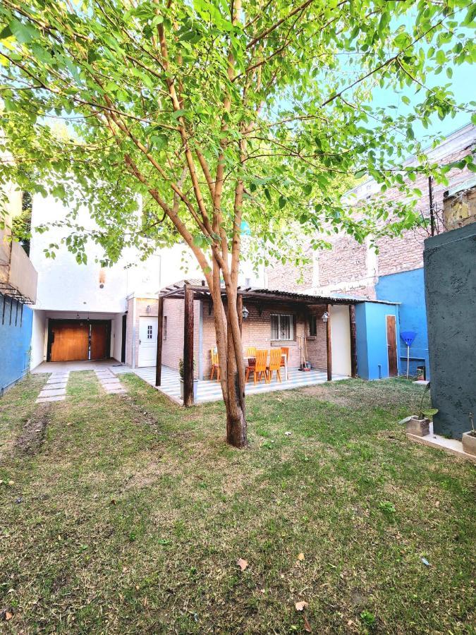 Сasa de vacaciones Modern House With Garden Close To Arístides