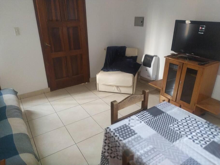 Departamento Amplio En Complejo Privado/residencia Apartment