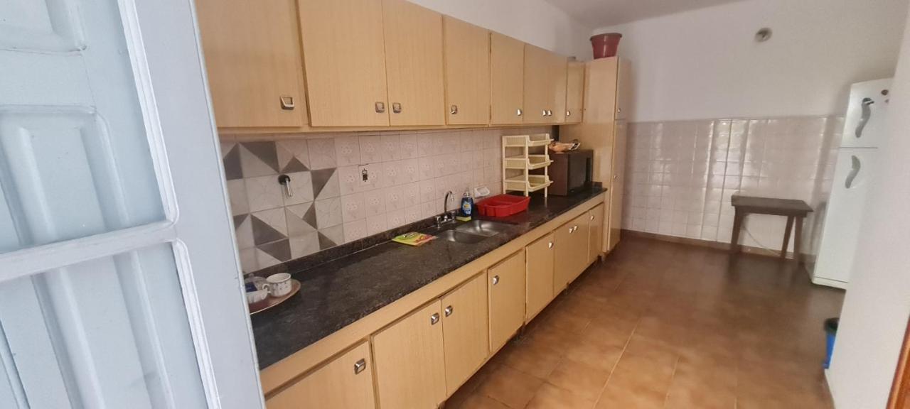 Habitación Amueblada A Cuadras Del Parque Y Centro De Mendoza! Habitación en casa particular