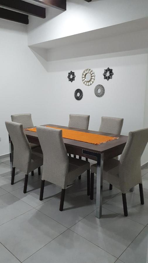 Deluxe Senderos Del Vino Iv Apartamento *