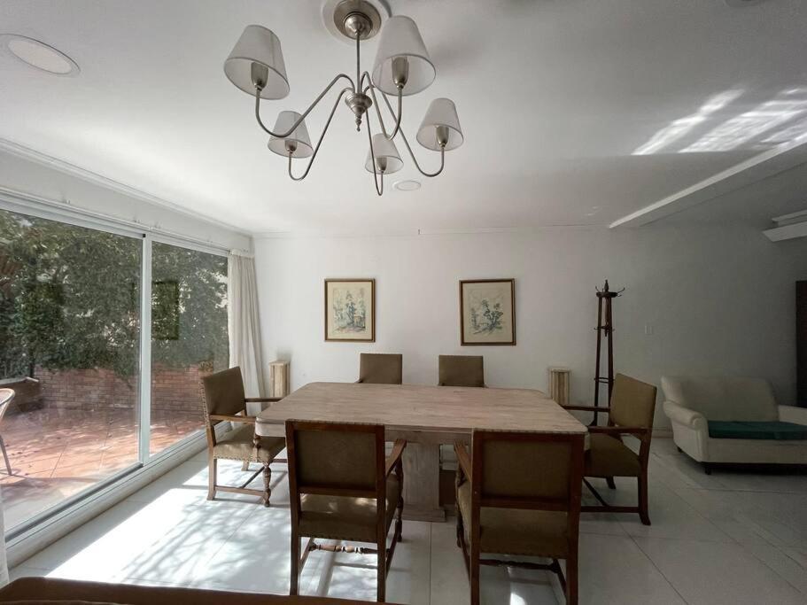 Сasa de vacaciones Amplia Casa Cerca De Aristdes Con Patio Y Parilla Mendoza