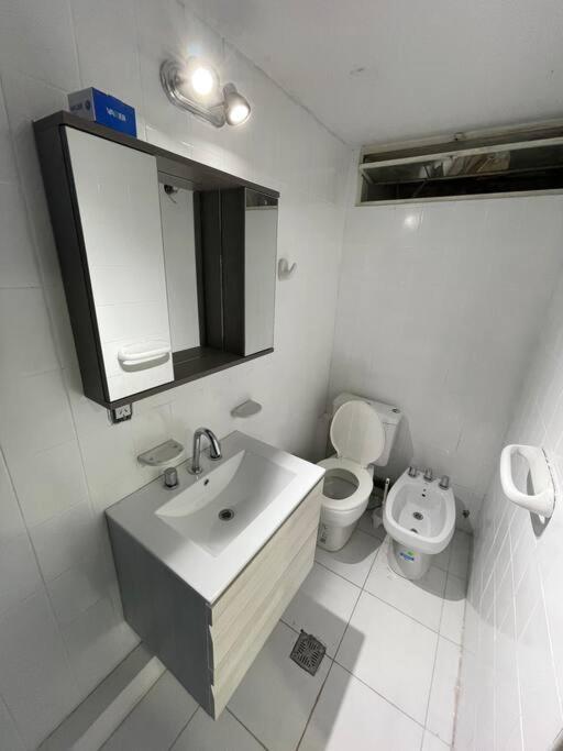 Сasa de vacaciones Amplia Casa Cerca De Aristdes Con Patio Y Parilla *