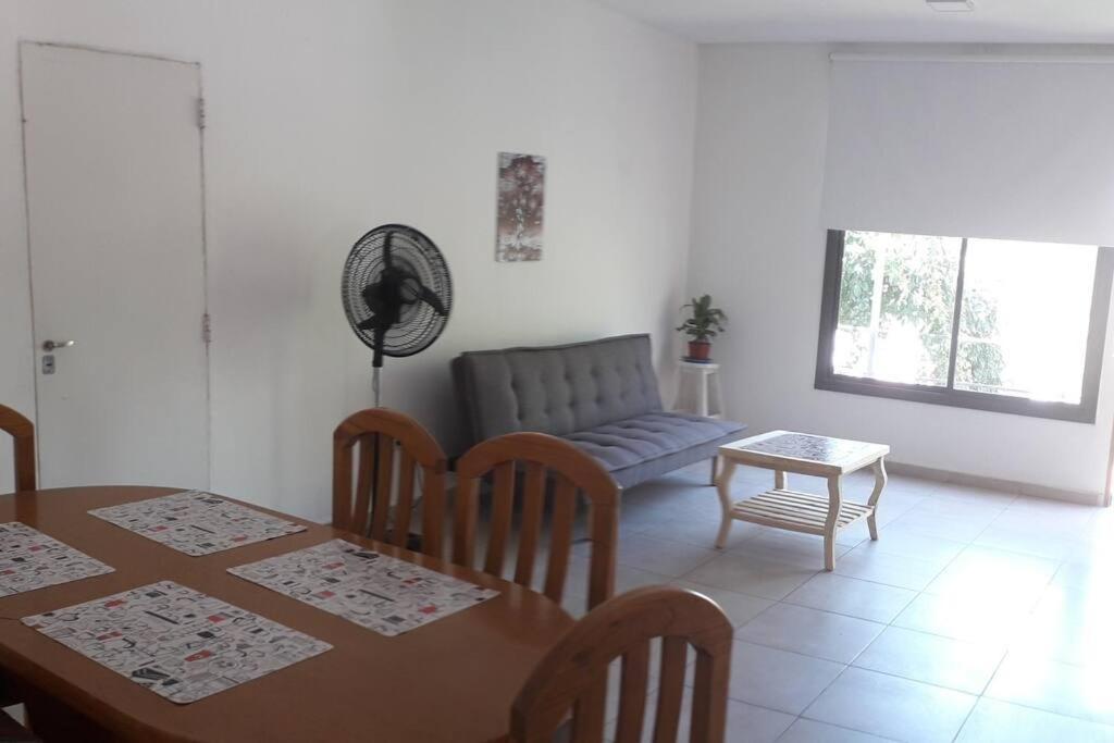 Apartamento P2 Acogedor Dpto A Metros De Calle Aristides Mza Mendoza