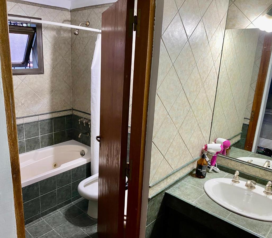 Apartamento Departamento Excelente Ubicacion. Zona Aristides Y Parque.
