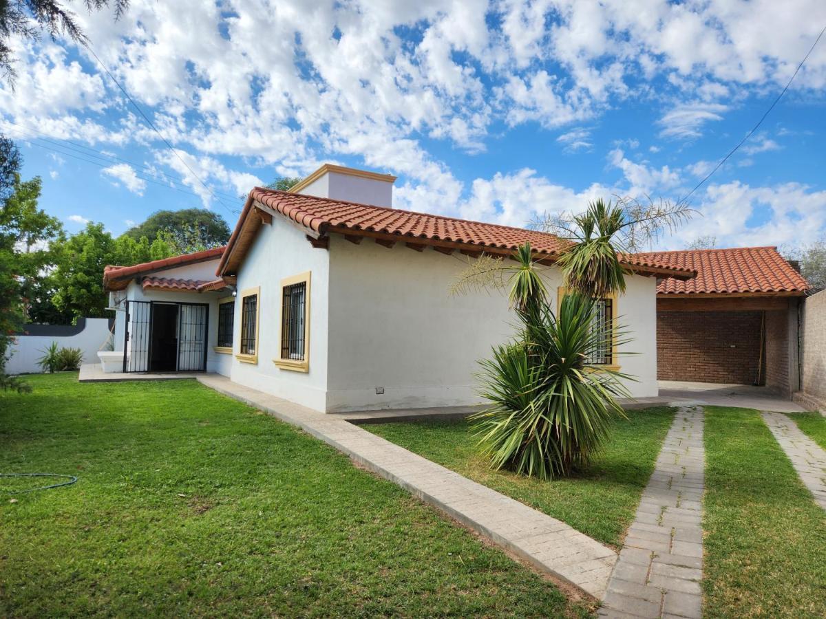 Casa Deluxe Malbec , Barrio Privado, Con Cochera Doble, Jardin Y Churrasquera *