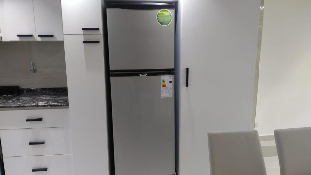 Amplio Departamento Balcon Pleno Centro Peatonal Mendoza