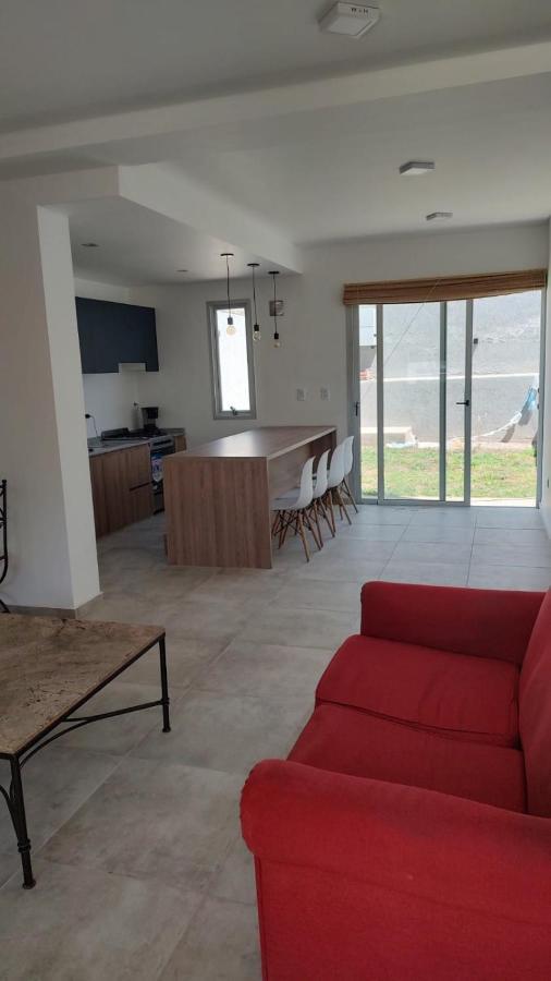 Duplex En Barrio Privado Сasa de vacaciones Mendoza