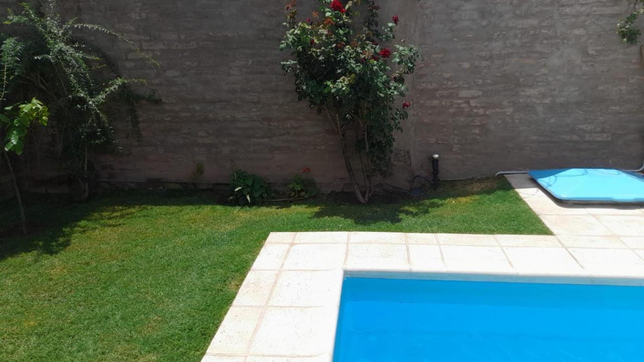 Casa En Con Piscina *