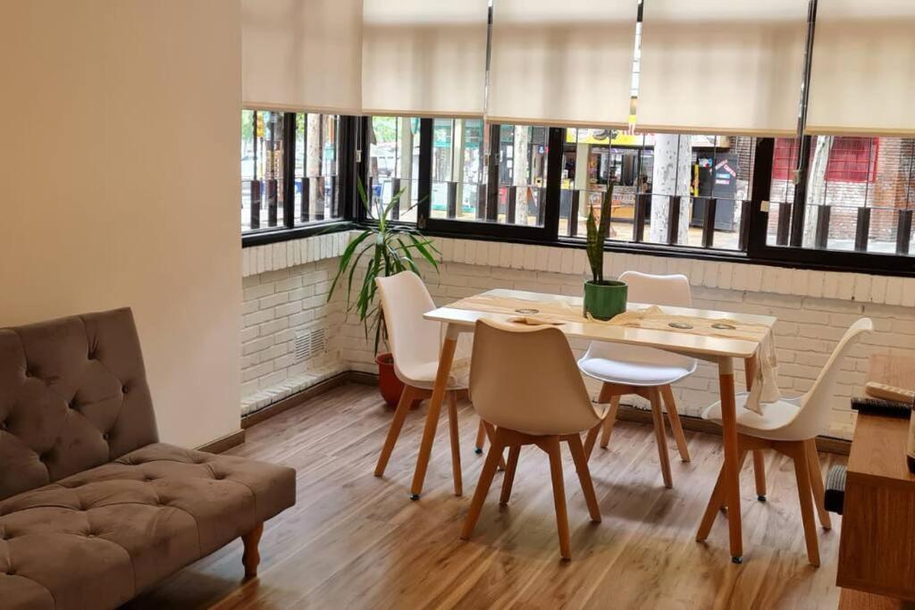 Apartment Excelente Ubicacion, Frente A Plaza Independencia *