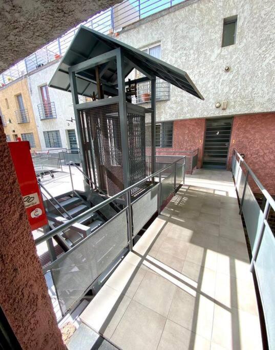 Duplex Con Terraza Y Cochera Para Auto, No Camioneta! * Mendoza