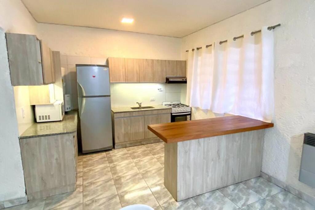 Apartamento Duplex Con Terraza Y Cochera Para Auto, No Camioneta! Mendoza
