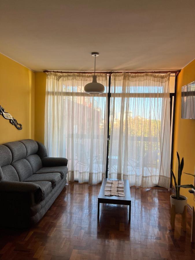 Apartamento Departamento En Pleno Centro Con Cochera