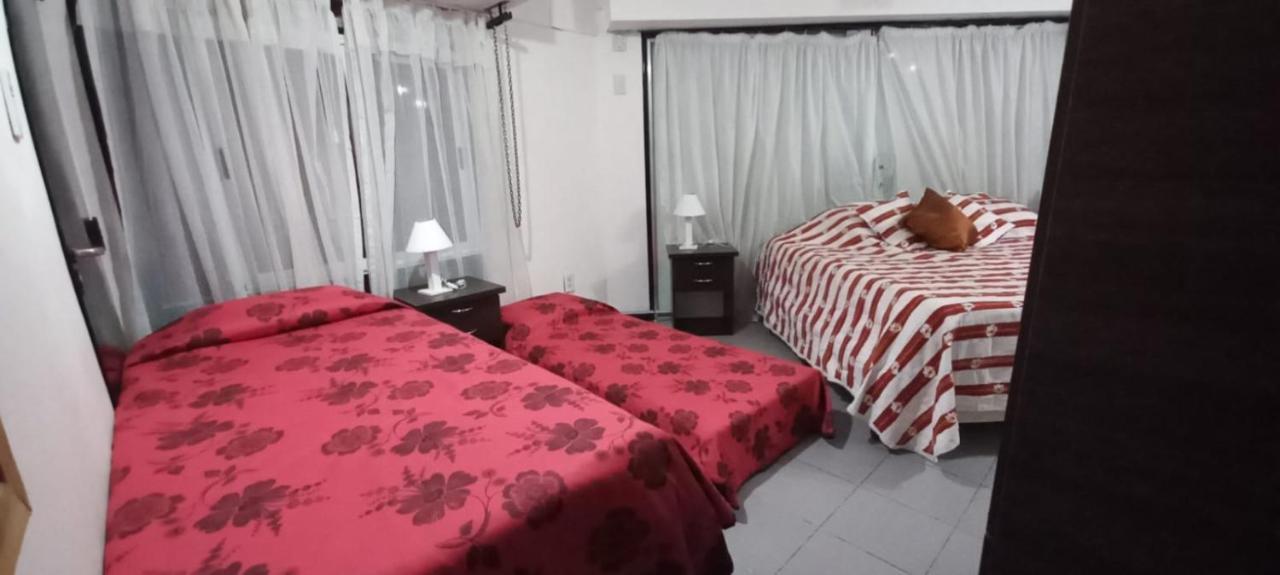 Willy - En Zona Residencial Con Estacionamiento Apartment Mendoza