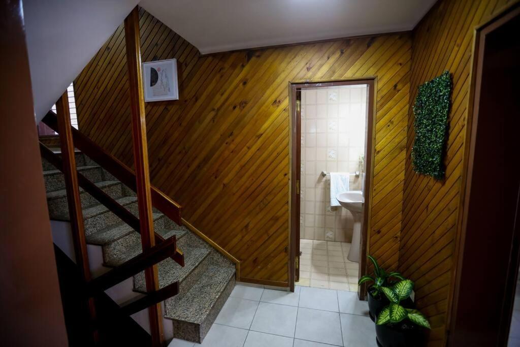 Encanto Mendocino: Espaciosa Casa En Juan B Justo