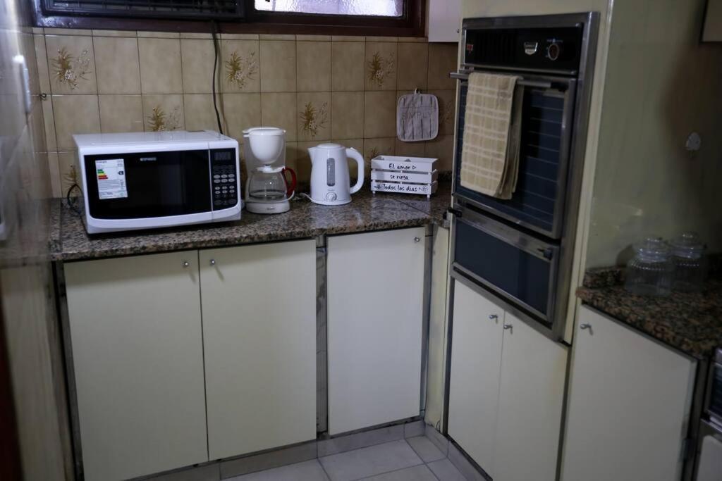 Encanto Mendocino: Espaciosa Casa En Juan B Justo Apartamento Mendoza